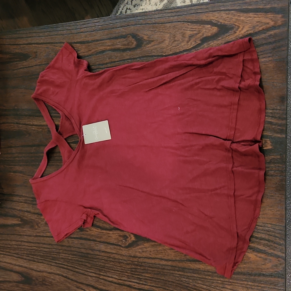 Maroon woman's top